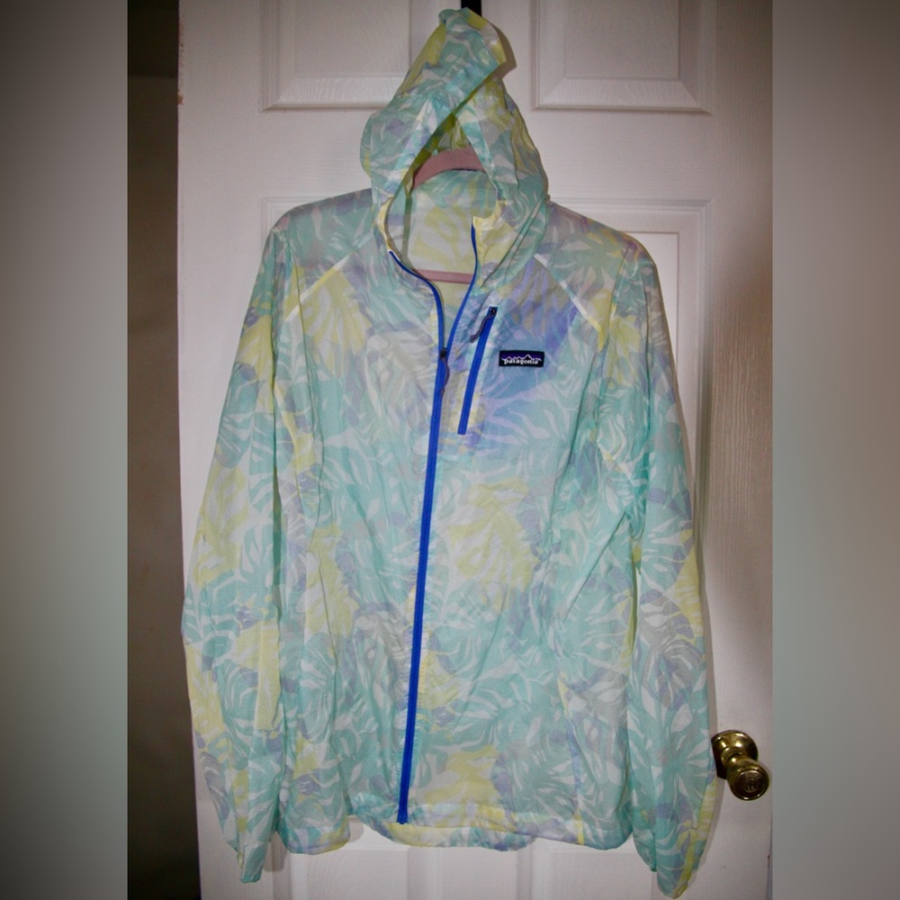 Patagonia Women’s XL Windbreaker Jacket 2019